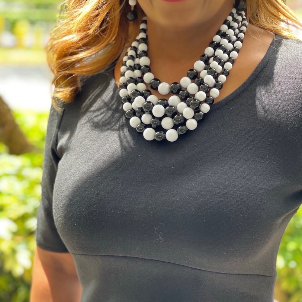5 Layer Black and White Pearl Necklace Set